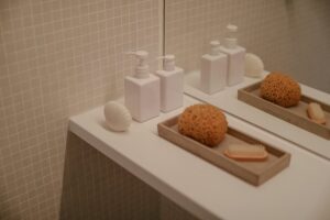 Why Compact Purifiers Fit Bathroom Shelves