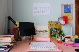 How to Keep Desk Spaces Feeling Fresh