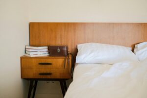 The Air Picks That Work for Nightstands