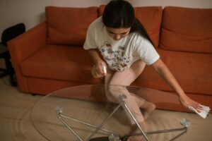 What Helps Tiny Rooms Feel Cleaner After Pets