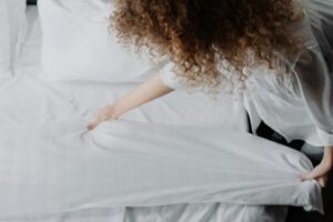 How to Keep Bedrooms Feeling Fresh Through the Week